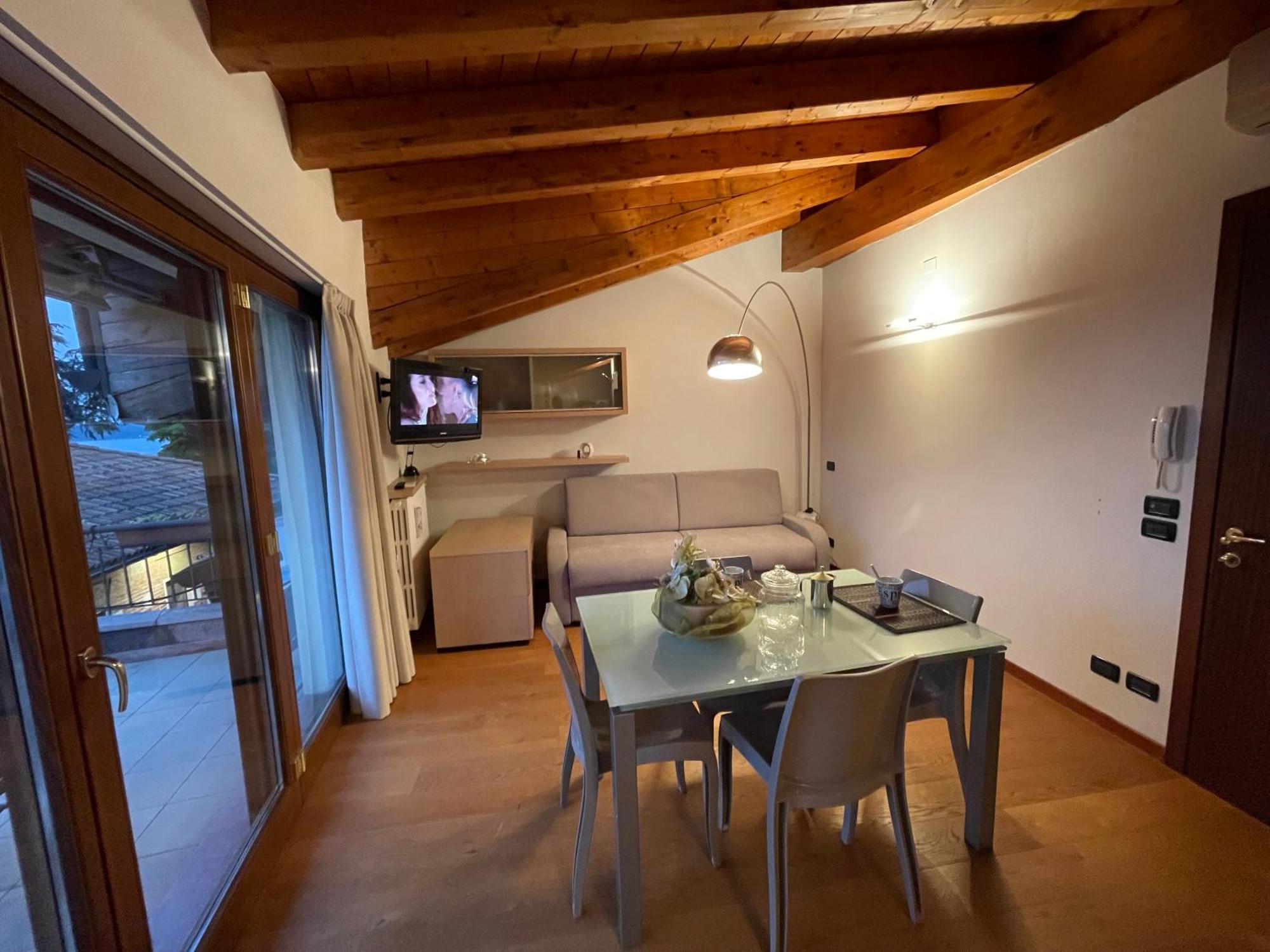 Villa Maria Apartments Moniga del Garda Dış mekan fotoğraf